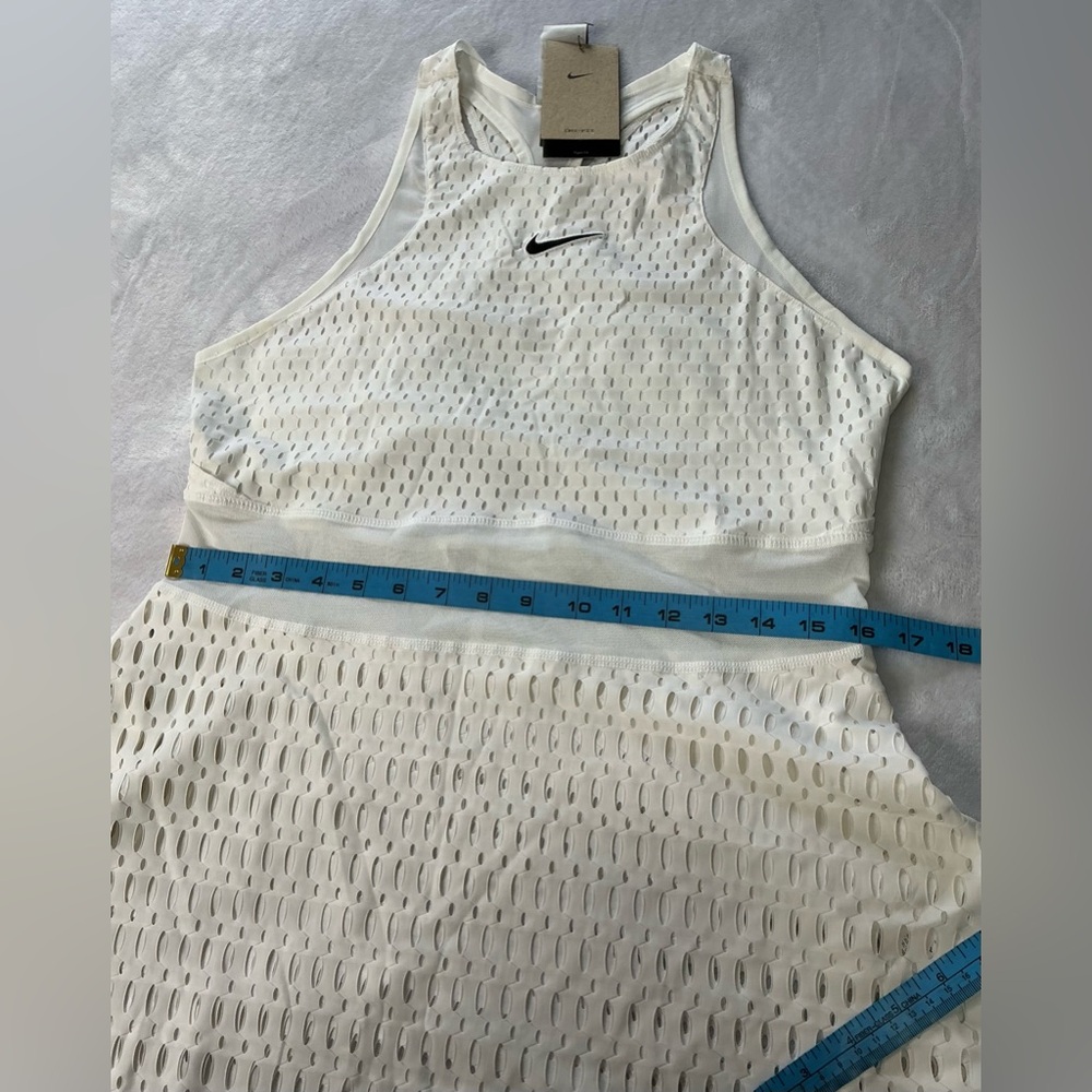 Nike Women's Mesh White Coverup LARGE NWT - Picture 13 of 16
